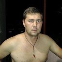  ,   Fredik, 44 ,   