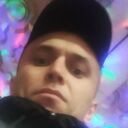  ,   Bizee, 32 ,   ,   