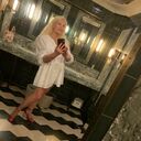  ,   Julia, 53 ,   ,   