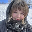  ,   Anya, 25 ,   