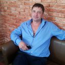  ,   Leon, 48 ,   