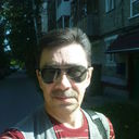  ,   Viktor, 64 ,   