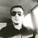  ,   MakoN, 32 ,  