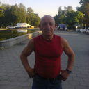  ,   Viktor, 61 ,  