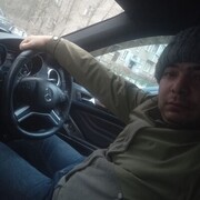  ,   Dilmurod, 32 ,     