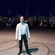  ,   David, 40 ,  