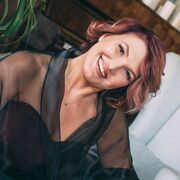  ,  Lara, 53