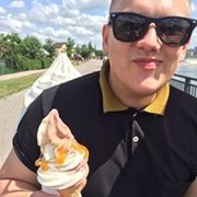  ,  Artem, 30