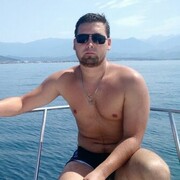  ,   Toni, 25 ,   ,   