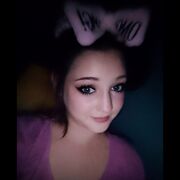  ,  Nika, 19