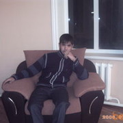  ,   Oybek, 33 ,   