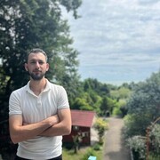  ,  Amil, 26