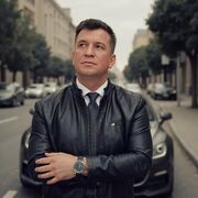  --,   MAN, 37 ,  