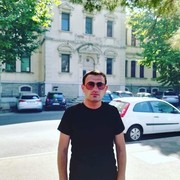  ,   Maxo, 33 ,   