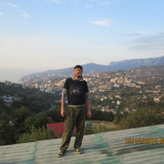 ����� ����