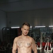  ,   Mike, 32 ,   ,   