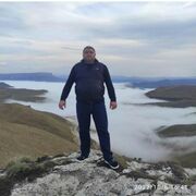  ,   Artur, 49 ,   ,   