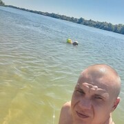  ,   Roman, 33 ,   ,   