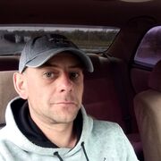  ,  Alex, 37