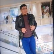  ,  Majid, 25