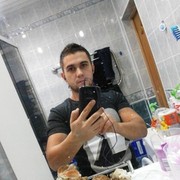  ,   Artur, 38 ,     , c 