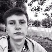  ,  Maksim, 21