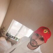   ,  Jon, 28