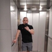  ,   Denis, 40 ,   ,   