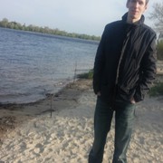  ,  Viktor, 45