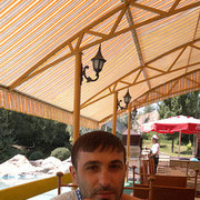  ,   Artur, 47 ,   ,   , c 