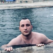  ,  Nika, 40