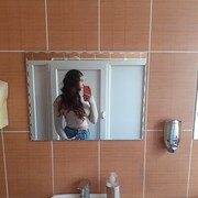  ,  Feliciea, 19