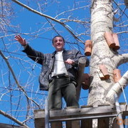  ,   Viktor, 45 ,   