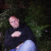  ,   Leon, 44 ,   