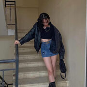  ,   Nezrin, 25 ,   ,   