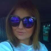  ,   Valeria, 43 ,   ,   
