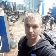  ,   Ruslan, 37 ,   ,   , c , 