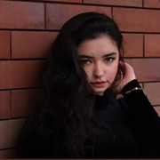  ,  Sara, 25