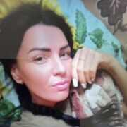   ,  Lilia, 42