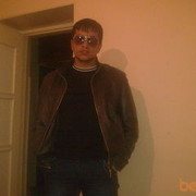  ,   Aro, 37 ,  