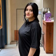  ,  Sandra, 38