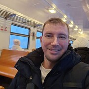  ,   Maxim, 33 ,   