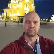   ,   Denis, 35 ,     , c 