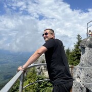  ,  David, 37