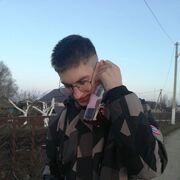  ,  Alex, 28