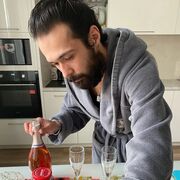  ,   Rustam, 33 ,   ,   , c , 