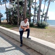  Acala del Rio,   , 44 ,   ,   