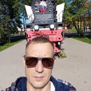  ,  Viktor, 42
