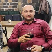  ,  Arman, 35