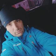  ,   Roman, 33 ,   c 